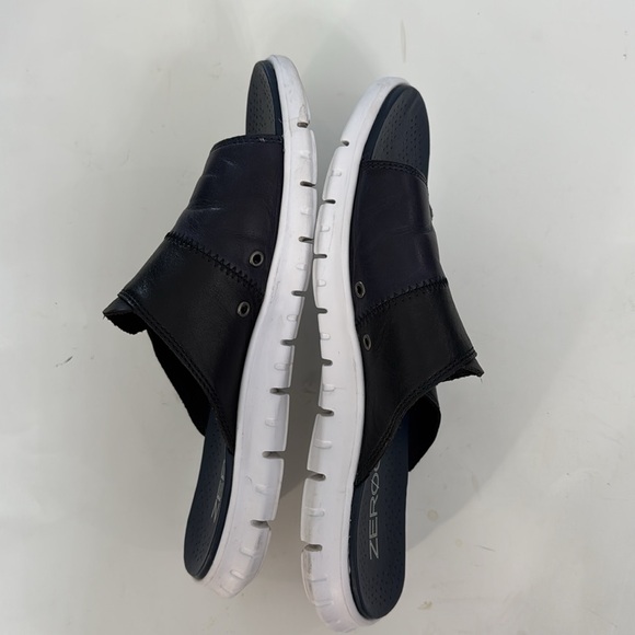 Zerogrand Women’s Size 9.5 Black Slides Size Slip-On Comfort Lightweight - Picture 2 of 9